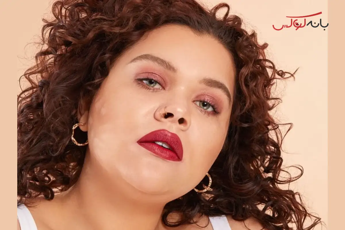 برگزیدن رژ لب مناسب برای پوست گندمی با چهره گرد