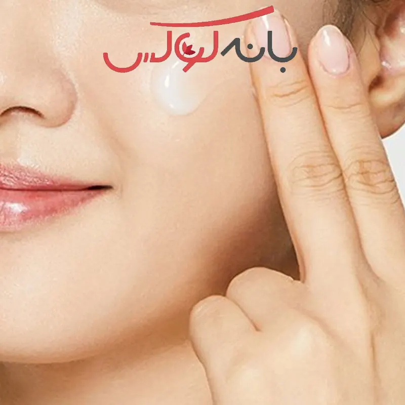 ویژگی‌های مرطوب کننده و آبرسان فاقد چربی کوزارکس اصل