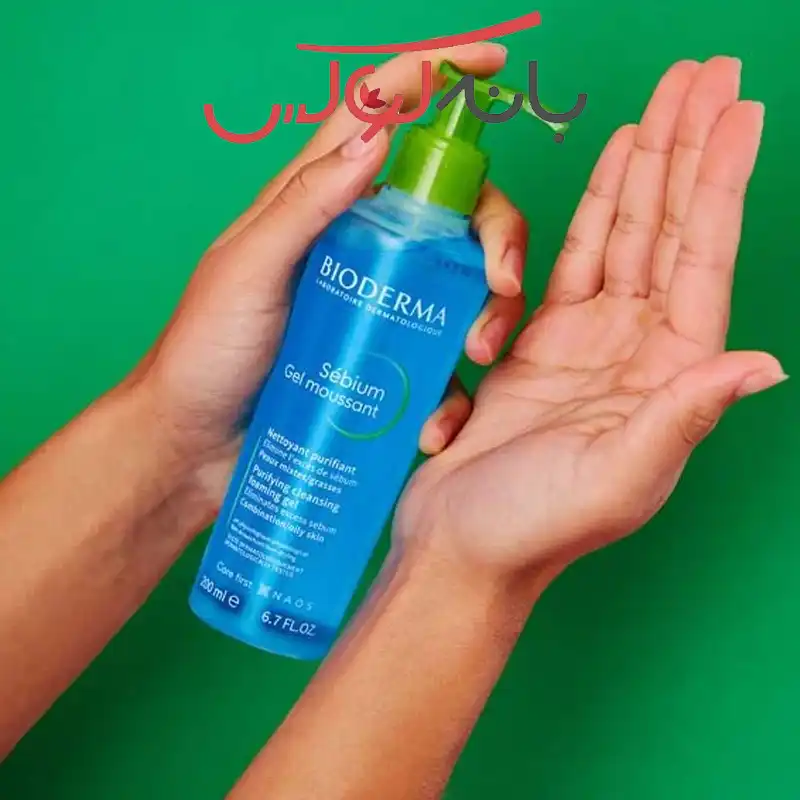 ویژگی های ژل شستشوی صورت بایودرما سبیوم آبی رنگ